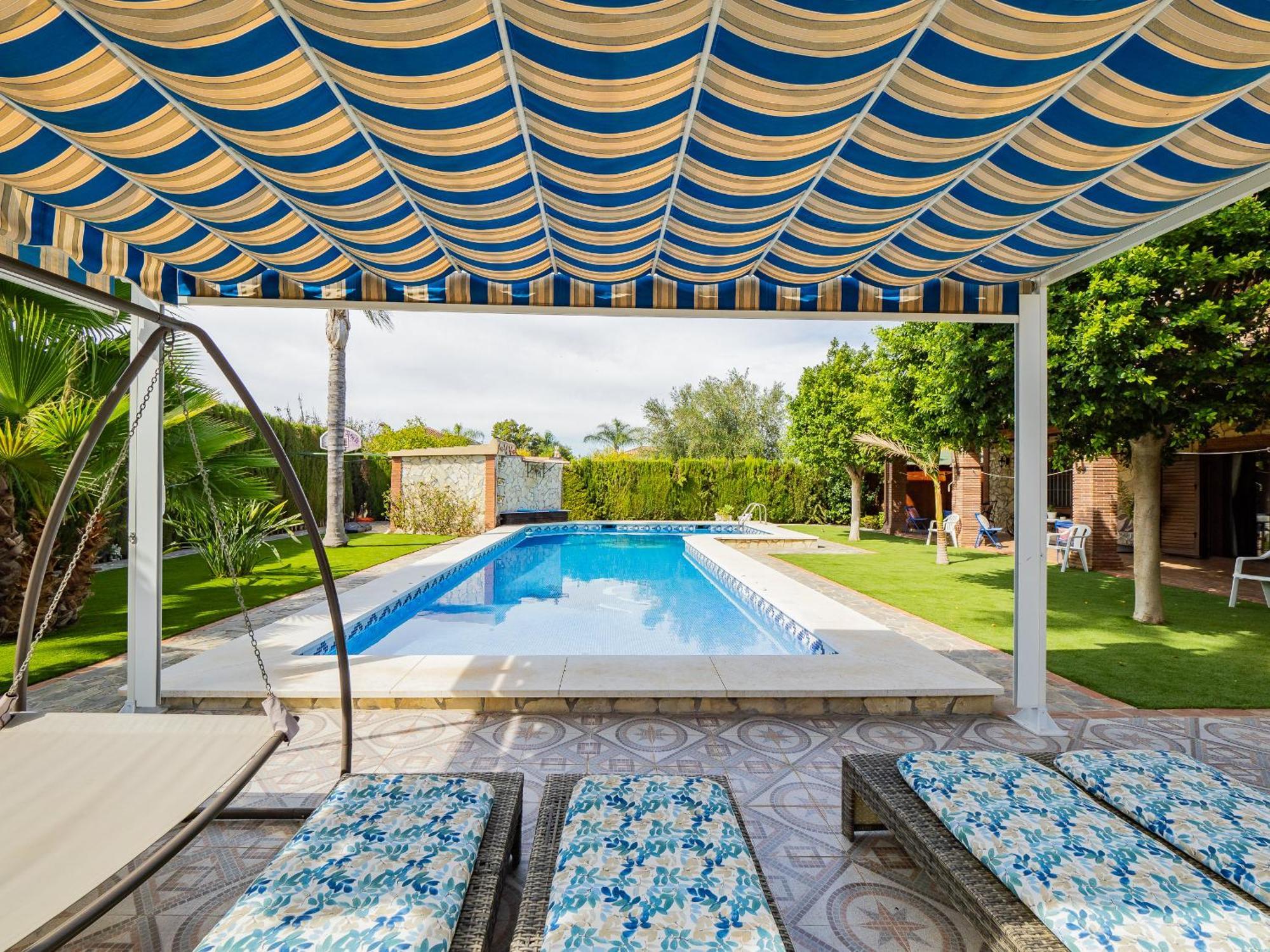 Villa Paraiso Las Malvinas Malaga Exterior photo